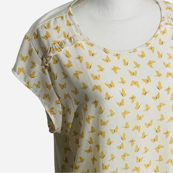 Van Heusen Tops - Van Heusen Cream Short Sleeve Butterfly Top‎